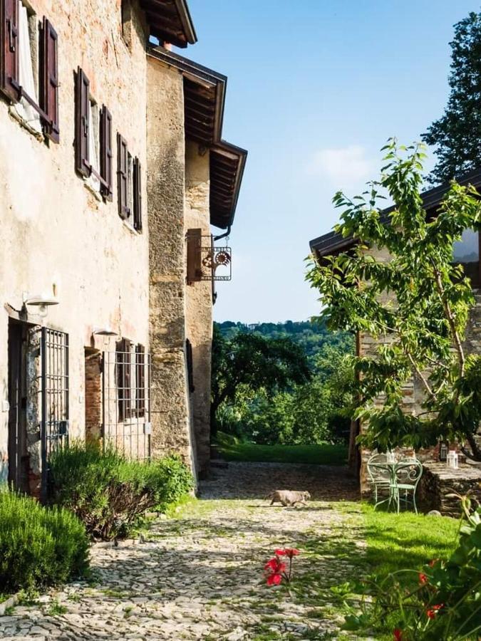 Agriturismo La Costa - Casa Vacanze Rovagnate Exterior photo
